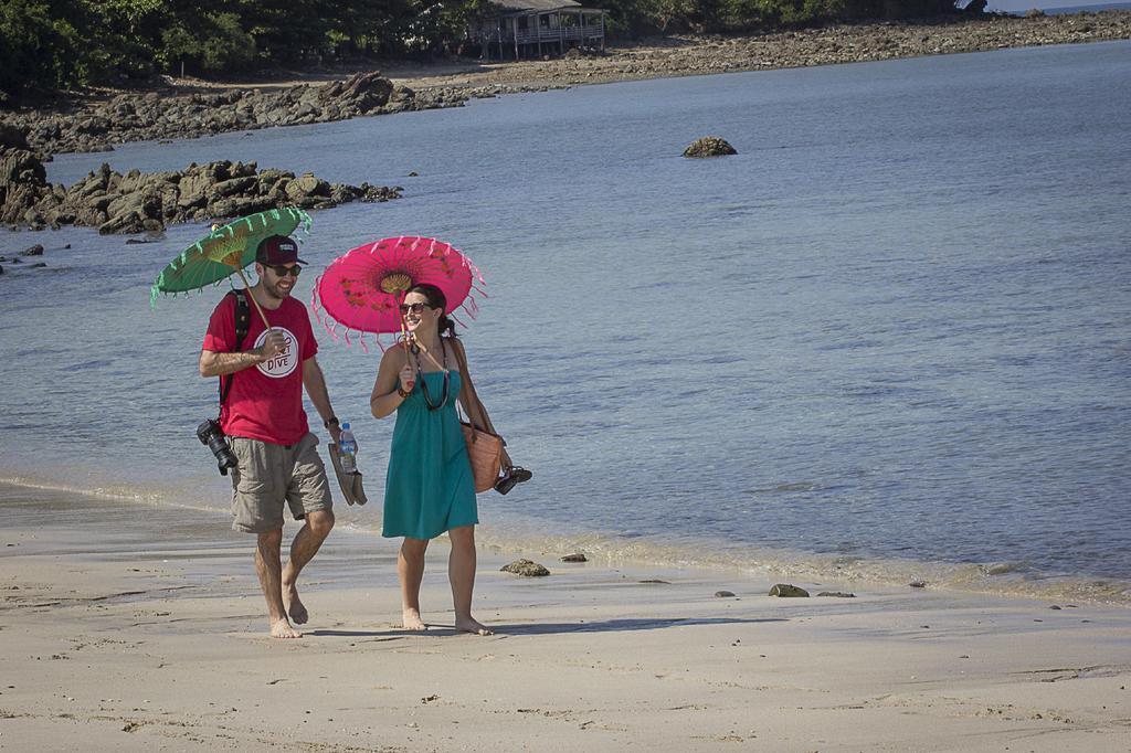 Thande Beach Hotel - Ngapali Bagian luar foto